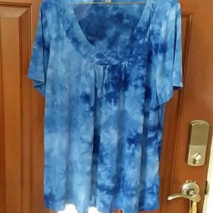 Tie dyed look light weight top